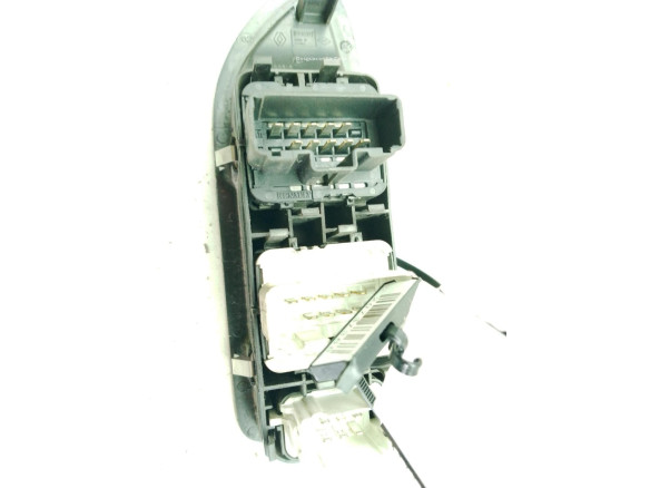 MANDO ELEVALUNAS PUERTA LAT DEL IZQ RENAULT LAGUNA II (BG0/1_)|Desguaces La Cabaña