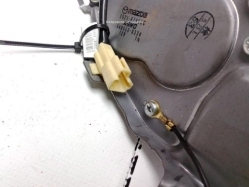 8496000334 MOTOR LIMPIAPARABRISAS TRA MAZDA CX-7 (ER)|Desguaces La Cabaña