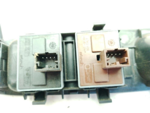 6L1867171 MANDO ELEVALUNAS PUERTA LAT DEL IZQ SEAT IBIZA III (6L1)|Desguaces La Cabaña