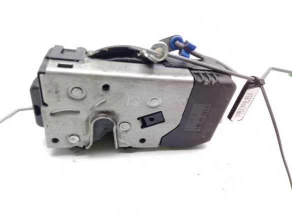 7700311807 CERRADURA PUERTA LAT DEL IZQ RENAULT TRAFIC II Furgón (FL)|Desguaces La Cabaña