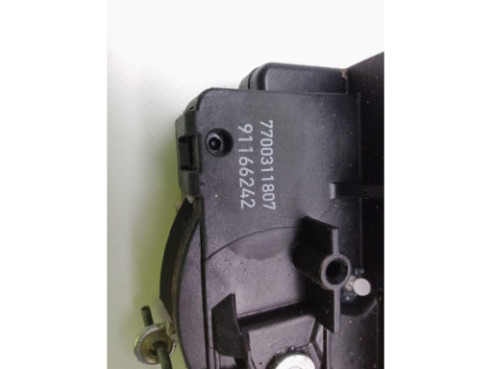 7700311807 CERRADURA PUERTA LAT DEL IZQ RENAULT TRAFIC II Furgón (FL)|Desguaces La Cabaña
