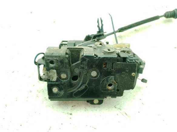 3B4839016AJ  CERRADURA PUERTA LAT TRA DER VW GOLF IV (1J1)|Desguaces La Cabaña