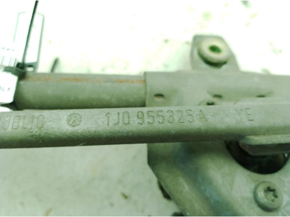 1J0955325A MOTOR LIMPIAPARABRISAS DEL VW GOLF IV (1J1)|Desguaces La Cabaña