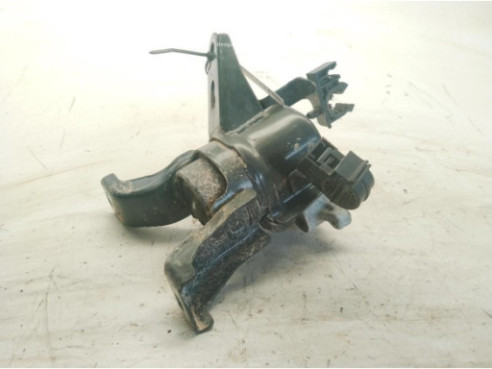 123050T160 SOPORTE MOTOR DER TOYOTA AURIS (_E18_)|Desguaces La Cabaña