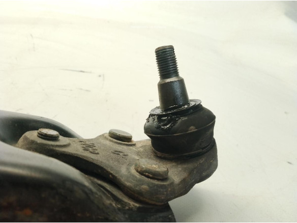 4806902130  BRAZO SUSPENSION DEL IZQ INF TOYOTA AURIS (_E18_)|Desguaces La Cabaña