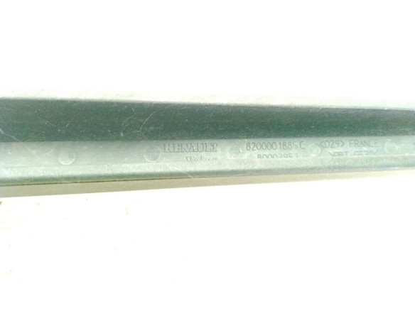 8200001885C BRAZO LIMPIAPARABRISAS TRA PORTÓN RENAULT LAGUNA II (BG0/1_)|Desguaces La Cabaña