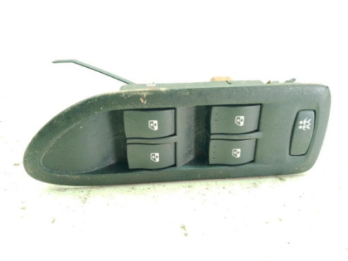 8200015088 MANDO ELEVALUNAS PUERTA LAT DEL IZQ RENAULT LAGUNA II (BG0/1_)|Desguaces La Cabaña