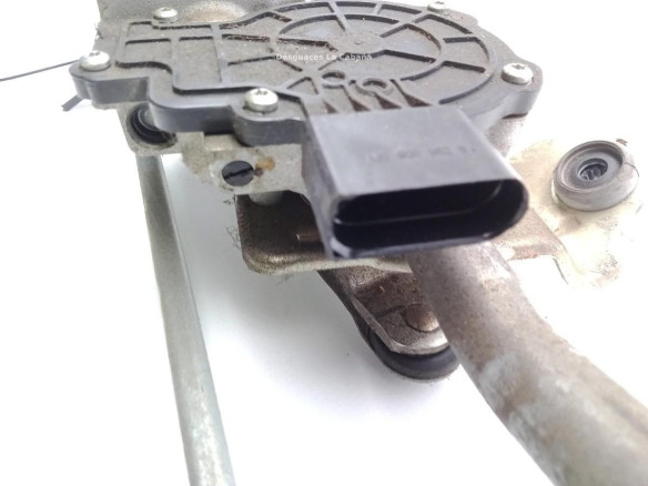 576955113A MOTOR LIMPIAPARABRISAS DEL SEAT ATECA (KH7)|Desguaces La Cabaña