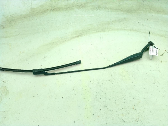 9677256180 BRAZO LIMPIAPARABRISAS DEL IZQ PEUGEOT 308 SW II|Desguaces La Cabaña