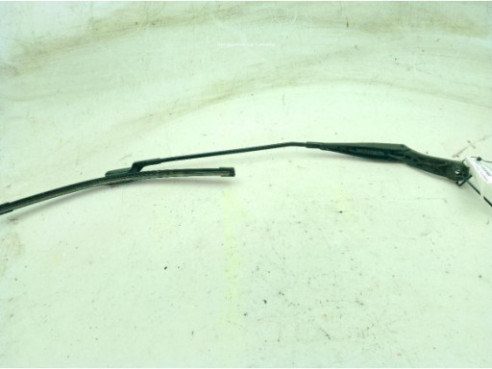 9677256180 BRAZO LIMPIAPARABRISAS DEL IZQ PEUGEOT 308 SW II|Desguaces La Cabaña