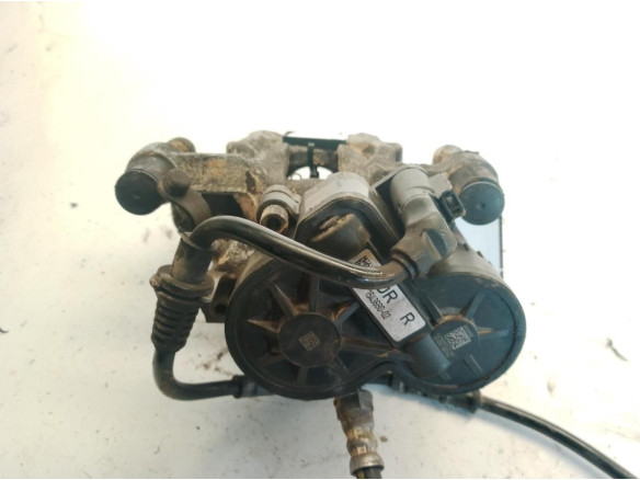 34206883026  PINZA TRA DER BMW 1 (F40)|Desguaces La Cabaña