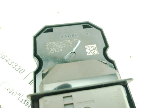 35760T7SE11 MANDO ELEVALUNAS PUERTA LAT DEL DER HONDA HR-V (RU)|Desguaces La Cabaña
