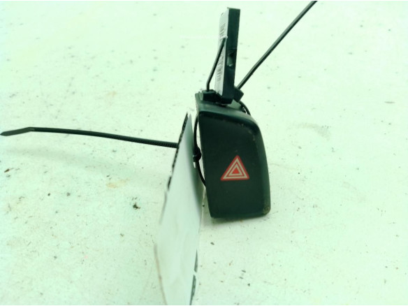8R1941509 INTERRUPTOR WARNING AUDI Q5 (8RB)|Desguaces La Cabaña