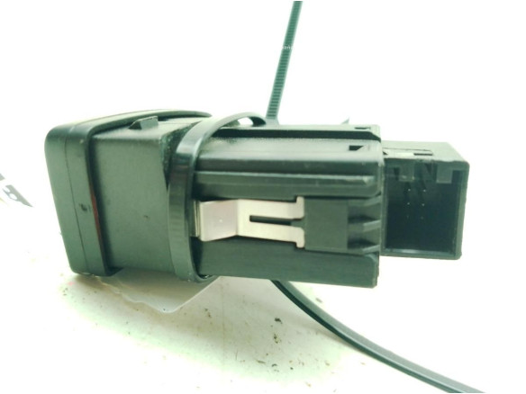 8R1941509 INTERRUPTOR WARNING AUDI Q5 (8RB)|Desguaces La Cabaña