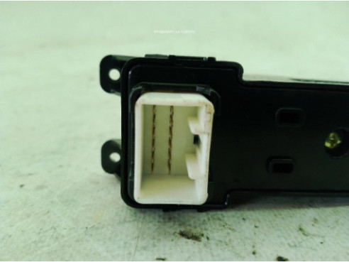 MANDO ELEVALUNAS PUERTA LATERAL TRASERO IZQUIERDO|Desguaces La Cabaña 2