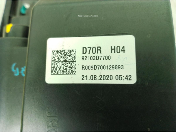 92102D7700 FARO DERECHO HYUNDAI TUCSON (TL)|Desguaces La Cabaña