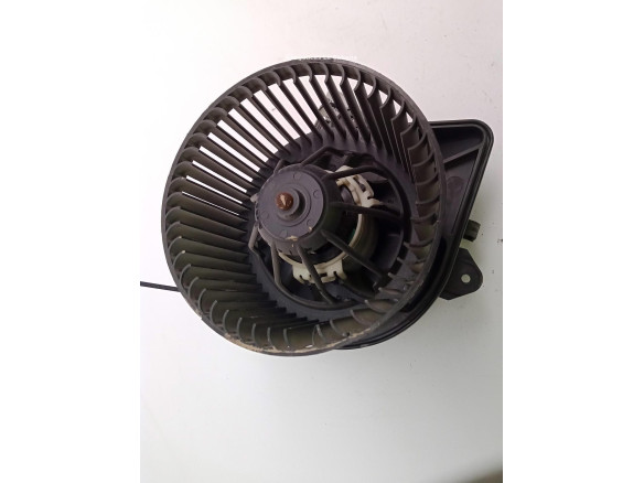7701208225  MOTOR CALEFACCION RENAULT TRAFIC II Furgón (FL)|Desguaces La Cabaña