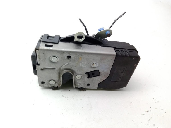 8200008468 CERRADURA PORTON / TAPA MALETA RENAULT TRAFIC II Furgón (FL)|Desguaces La Cabaña