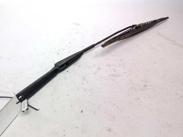 7700311582 BRAZO LIMPIAPARABRISAS DEL DER RENAULT TRAFIC II Furgón (FL)|Desguaces La Cabaña