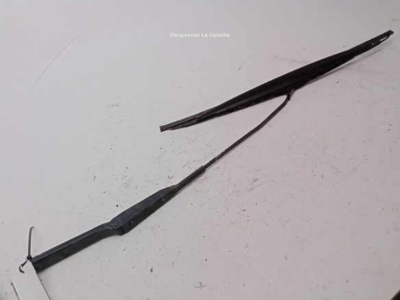 7700311582 BRAZO LIMPIAPARABRISAS DEL DER RENAULT TRAFIC II Furgón (FL)|Desguaces La Cabaña