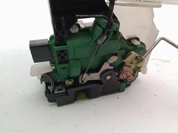 CERRADURA PUERTA LAT DEL DER VW PASSAT (3B3)|Desguaces La Cabaña