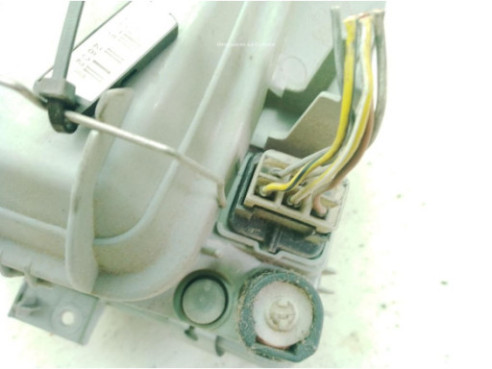 084401119L FARO DERECHO MERCEDES BENZ VITO Furgón (638)|Desguaces La Cabaña