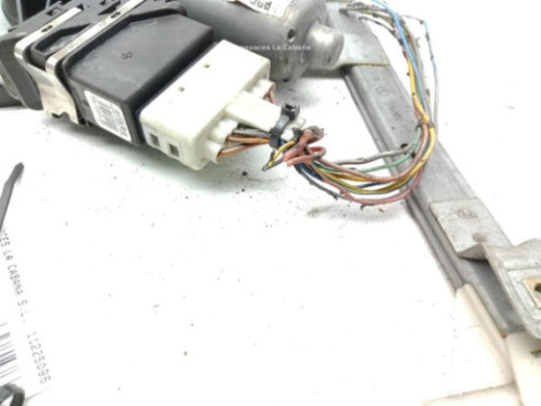 105482300 ELEVALUNAS PUERTA LAT TRA DER SKODA OCTAVIA I (1U2)|Desguaces La Cabaña