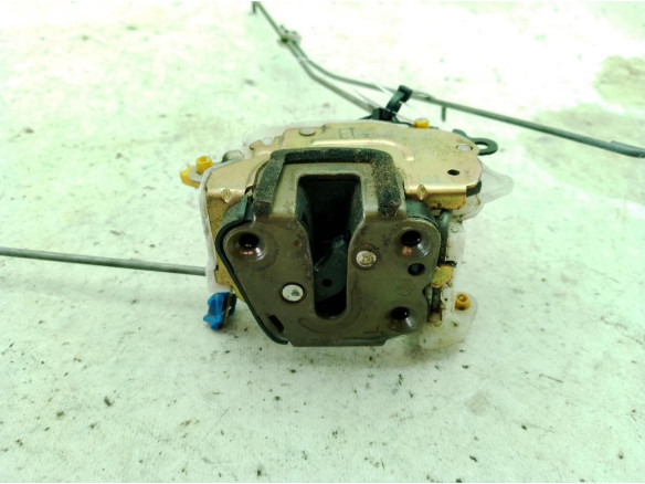 805024F165  CERRADURA PUERTA LAT DEL IZQ NISSAN TERRANO II (R20)|Desguaces La Cabaña