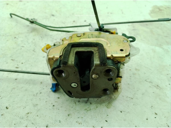 805024F165  CERRADURA PUERTA LAT DEL IZQ NISSAN TERRANO II (R20)|Desguaces La Cabaña