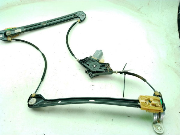 0130822677 ELEVALUNAS PUERTA LAT DEL IZQ VW GOLF VII (5G1, BQ1, BE1, BE2)|Desguaces La Cabaña