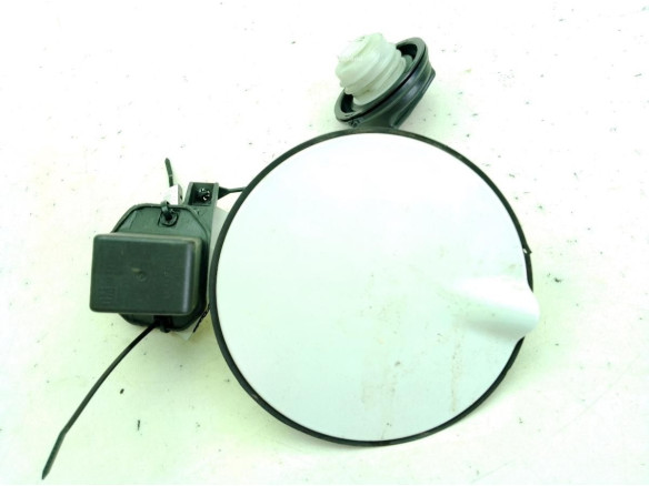 0321661 TAPA COMBUSTIBLE OPEL CORSA E (X15)|Desguaces La Cabaña