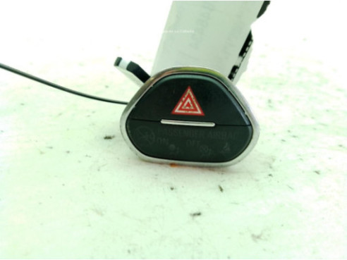 39031634 INTERRUPTOR WARNING OPEL CORSA E (X15)|Desguaces La Cabaña