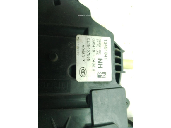 13431841 CERRADURA PUERTA LAT DEL IZQ OPEL CORSA E (X15)|Desguaces La Cabaña