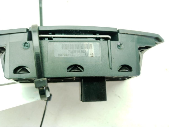 735516392 INTERRUPTOR WARNING FORD KA (RU8)|Desguaces La Cabaña