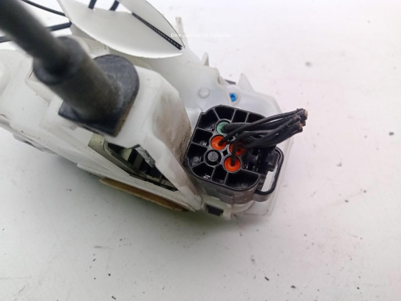 1542386  CERRADURA PUERTA LAT DEL DER FORD KA (RU8)|Desguaces La Cabaña