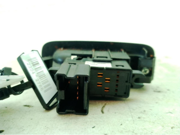 25411JD000 MANDO ELEVALUNAS PUERTA LAT DEL DER NISSAN QASHQAI / QASHQAI +2 I (J10, JJ10)|Desguaces La Cabaña
