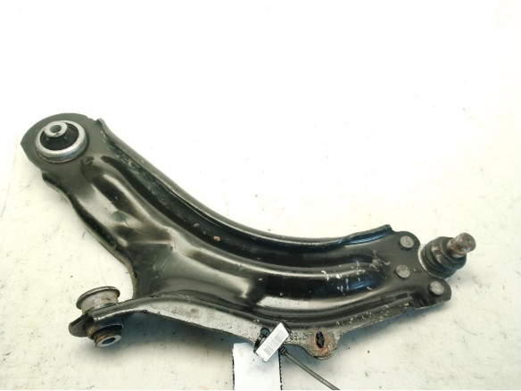 A4153300300  BRAZO SUSPENSION DEL IZQ INF MERCEDES BENZ CITAN Furgón (415)|Desguaces La Cabaña