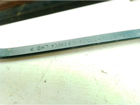 ET7617526CB BRAZO LIMPIAPARABRISAS DEL DER FORD TOURNEO COURIER Kombi|Desguaces La Cabaña