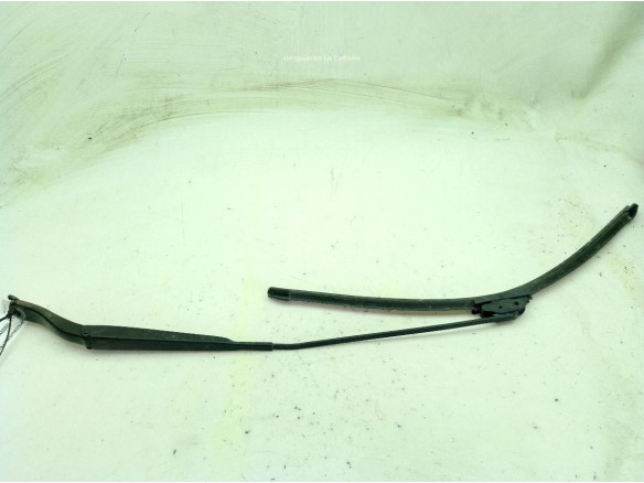 8200734777 BRAZO LIMPIAPARABRISAS DEL DER RENAULT MASTER III Furgón (FV)|Desguaces La Cabaña