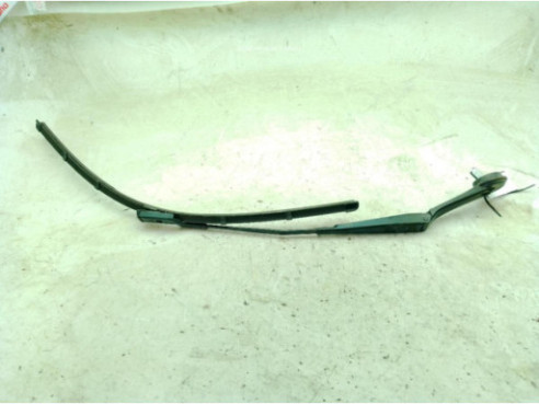 BM5117526BC BRAZO LIMPIAPARABRISAS DEL DER FORD FOCUS III Sedán|Desguaces La Cabaña