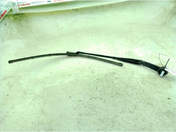 BM5117526BC BRAZO LIMPIAPARABRISAS DEL DER FORD FOCUS III Sedán|Desguaces La Cabaña