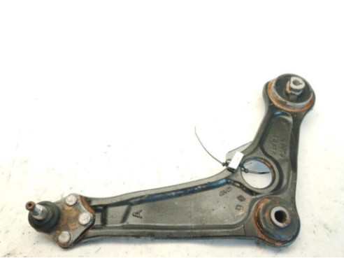 545048671R BRAZO SUSPENSION DEL DER INF RENAULT GRAND SCENIC IV (R9_)|Desguaces La Cabaña