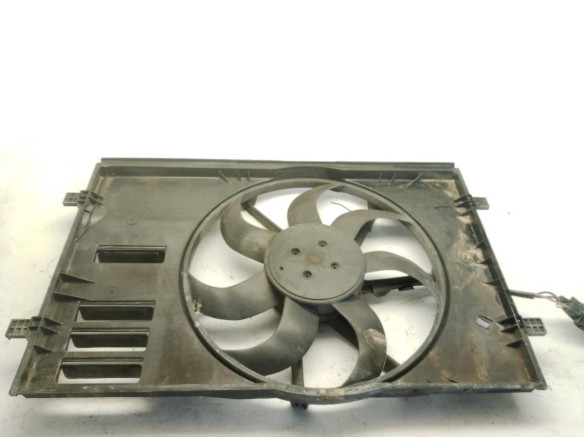 5Q0121205A ELECTROVENTILADOR SEAT ATECA (KH7)|Desguaces La Cabaña