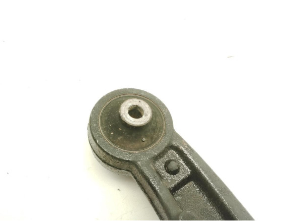 8200688875  BRAZO SUSPENSION DEL DER INF RENAULT MASTER III Furgón (FV)|Desguaces La Cabaña