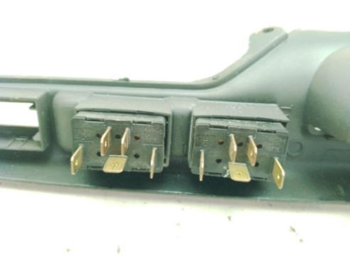 T867171B MANDO ELEVALUNAS PUERTA LAT DEL IZQ SEAT IBIZA II (6K1)|Desguaces La Cabaña