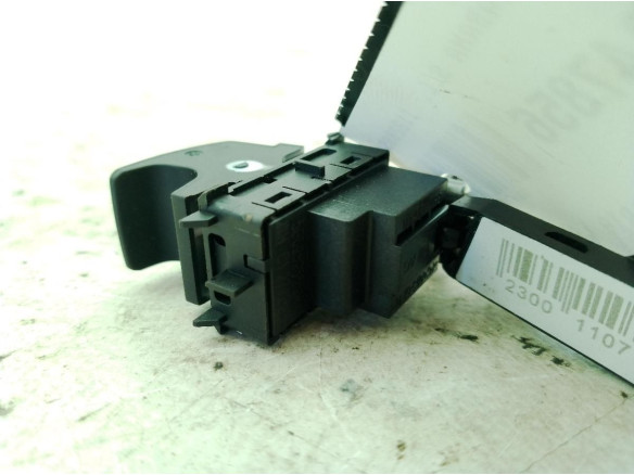 5G0959855M MANDO ELEVALUNAS PUERTA LAT TRA IZQ SEAT LEON (KL1)|Desguaces La Cabaña