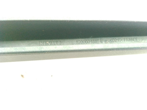 8200001885 BRAZO LIMPIAPARABRISAS TRA PORTÓN RENAULT LAGUNA II (BG0/1_)|Desguaces La Cabaña