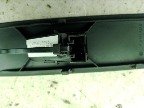 3C8857858G MANDO ELEVALUNAS PUERTA LAT DEL DER VW PASSAT CC (357)|Desguaces La Cabaña
