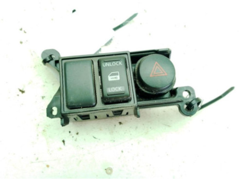 68492EB300 INTERRUPTOR WARNING NISSAN NV200 / EVALIA Autobús|Desguaces La Cabaña