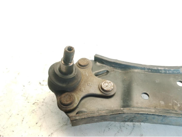 1K0199232J BRAZO SUSPENSION DEL DER INF ANTERIOR VW GOLF V (1K1)|Desguaces La Cabaña